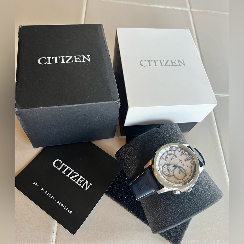 Citizen Mens Calendrier Eco-Drive Watch